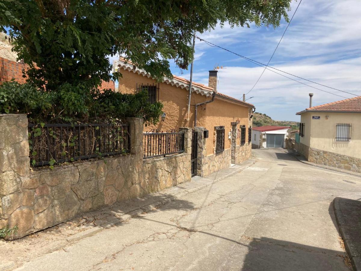 Casa Rural Neira Almenara de Tormes ภายนอก รูปภาพ